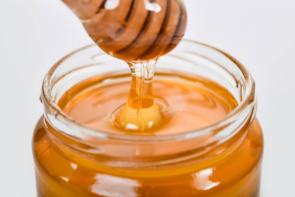 Miel aphrodisiaque : efficacité, sécurité, légal… le guide honnête (2025)